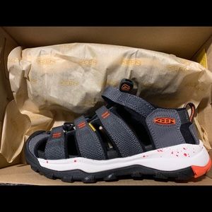 Keen boys sandals size 13 magnet grey/spicy orange